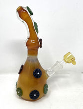 Beautiful Thick Glass 7.5" Beaker Bong with Glass Flower Decoration