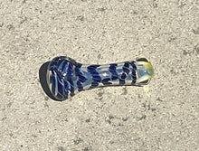 Best! 3.5" Spoon Hand Pipe in Fumed Glass w/Padded Zip Pouch - Blue & Yellow Twist