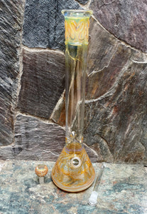 18" Elegant Design in Fumed Glass w/Beaker Bong Style & Ice Catchers - Caramel n' Creme
