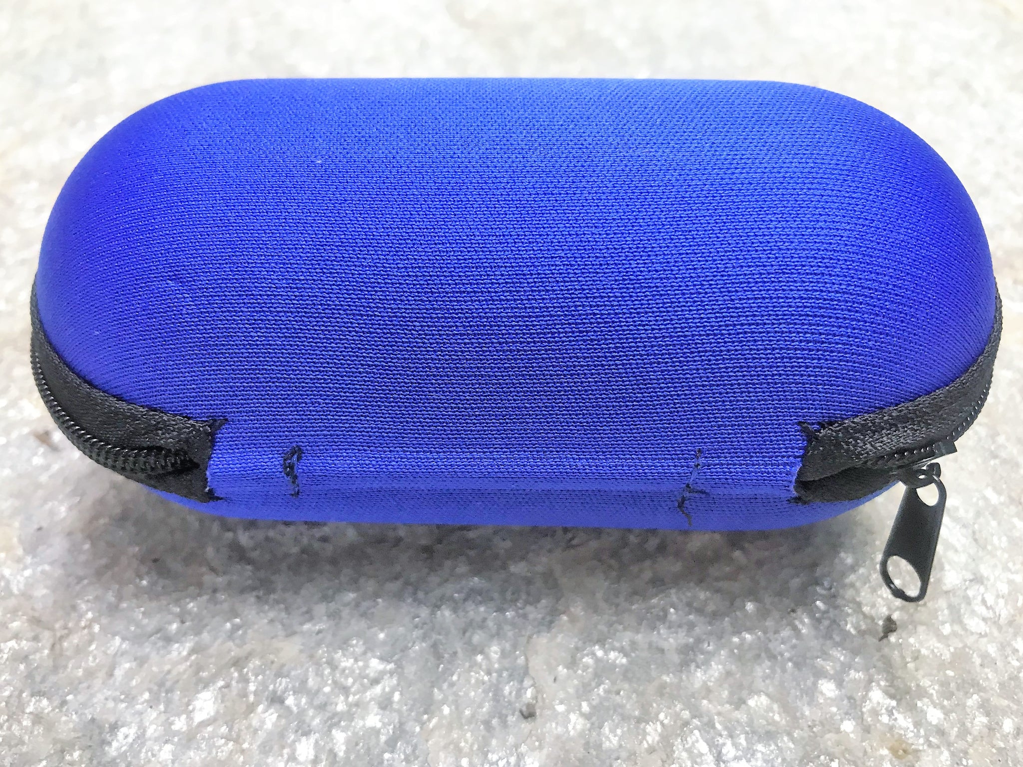 5" Blue Padded Zip Pouch - Protective Hard Case For Glass Pipe Storage 5" Blue Padded Zip Pouch - Protective Hard Case For Glass Pipe Storage
