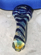 Best! 3.5" Spoon Hand Pipe in Fumed Glass w/Padded Zip Pouch - Blue & Yellow Twist