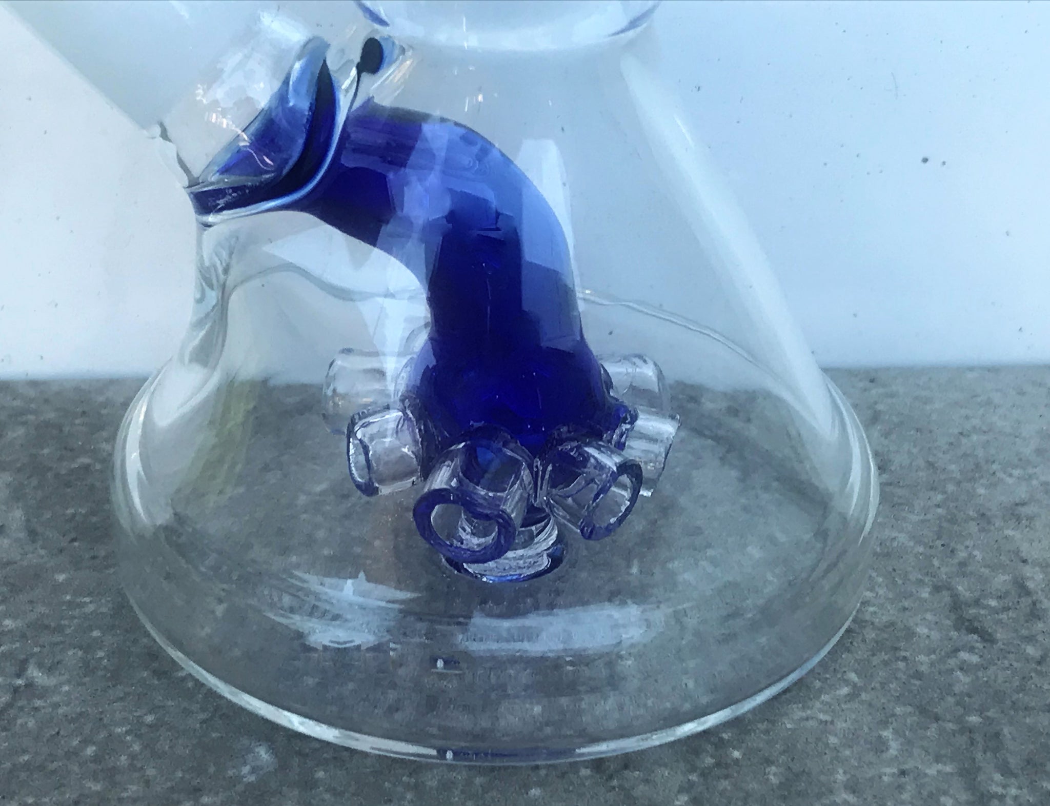 Dropshipping Hookah Beaker Bong Unique Glass Oil Burner Pipe With 14mm Bowl  Piece For Smoking And Shisha From Loveglass, $14.39