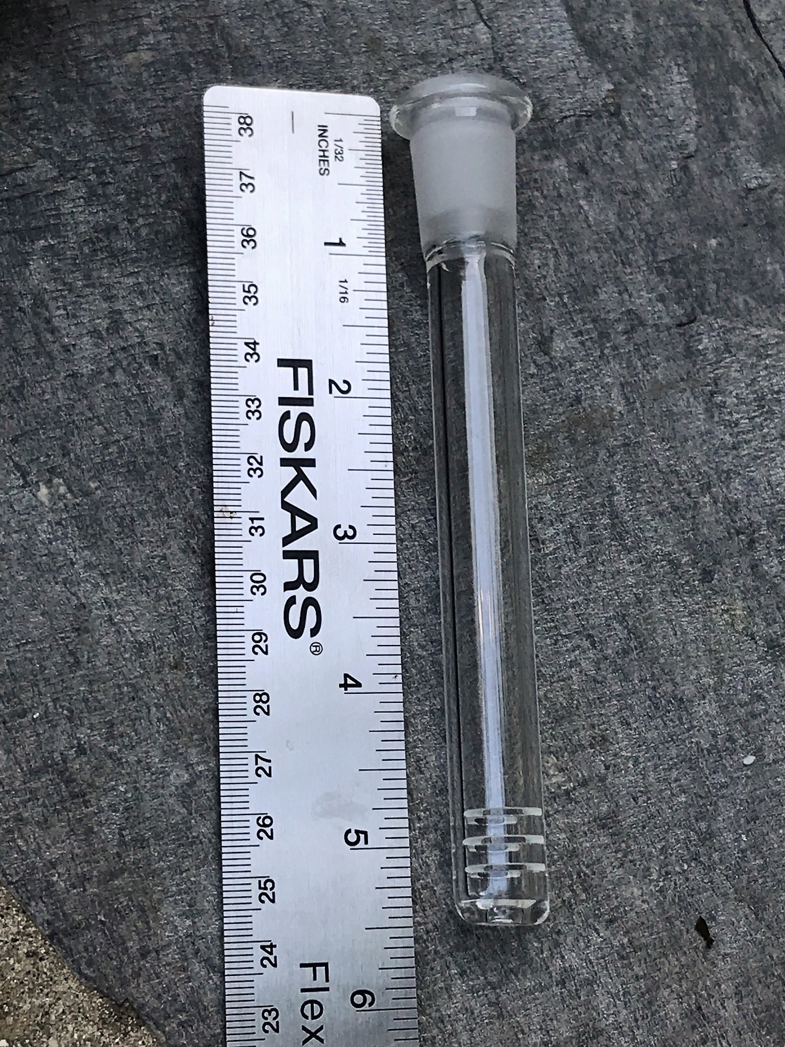 4.5" Scientific Glass, 6 Cuts Downstem Diffuser - 14mm to 18mm 4.5" Scientific Glass, 6 Cuts Downstem Diffuser - 14mm to 18mm